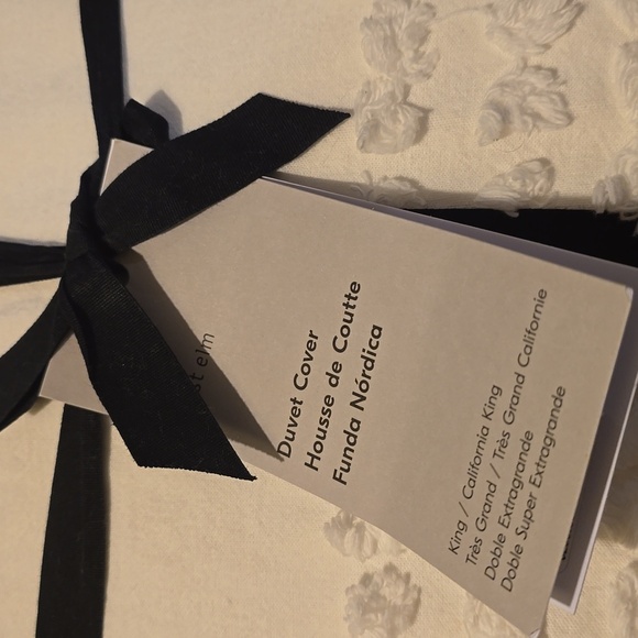 ❤️B2G1 FREE West Elm Candlewick Duvet Cover, Color White, Size Twin - Picture 7 of 15